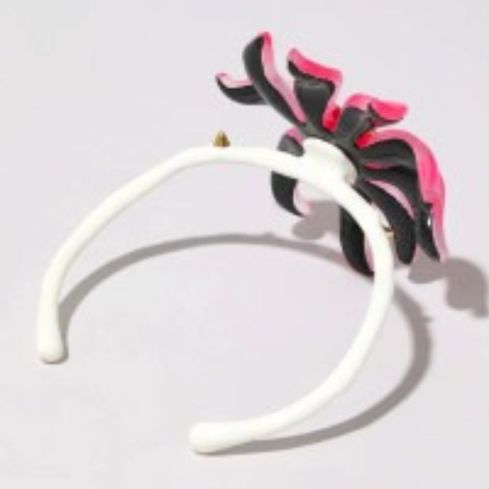 ALEXIS BITTAR Lily Lucite Flower Cuff Bracelet in Magic Magenta Sz 6.75 - Picture 4 of 5